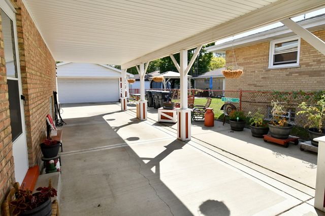 16411 Claire Lane, South Holland, IL 60473