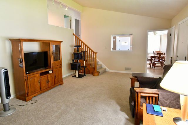 16411 Claire Lane, South Holland, IL 60473