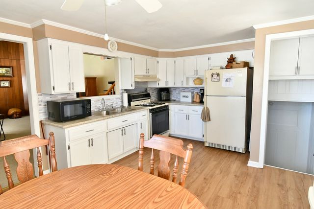 16411 Claire Lane, South Holland, IL 60473