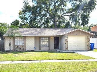 2806 BURR OAK DRIVE, Tampa, FL 33618