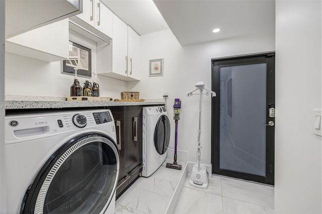 8761 SW 56th Street, Miami, FL 33165