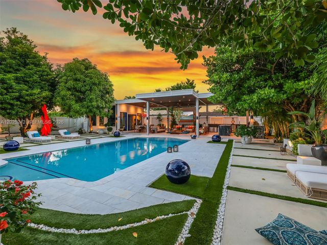 8761 SW 56th Street, Miami, FL 33165