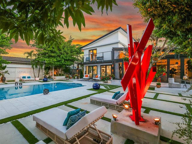 8761 SW 56th Street, Miami, FL 33165