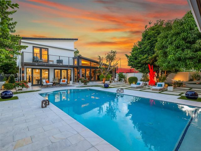 8761 SW 56th Street, Miami, FL 33165