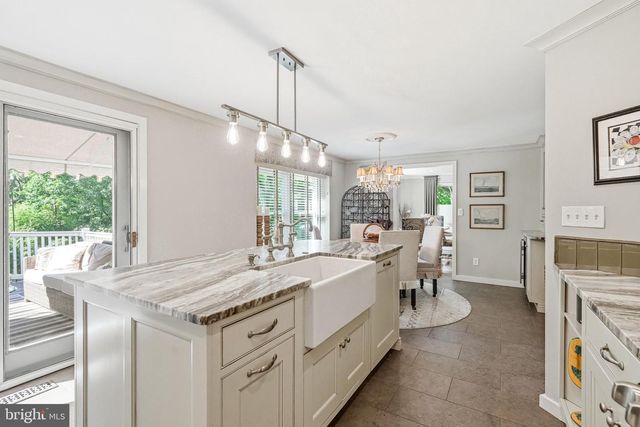 210 E MAIN ST, Moorestown, NJ 08057