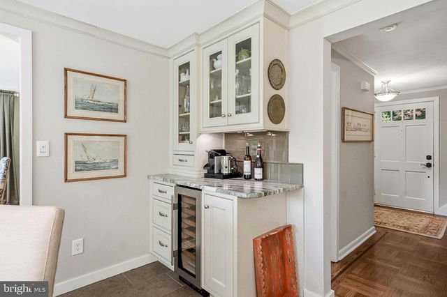210 E MAIN ST, Moorestown, NJ 08057