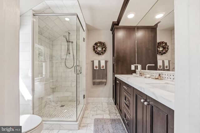 210 E MAIN ST, Moorestown, NJ 08057