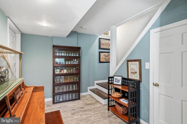 210 E MAIN ST, Moorestown, NJ 08057