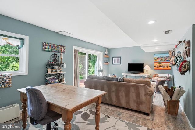 210 E MAIN ST, Moorestown, NJ 08057