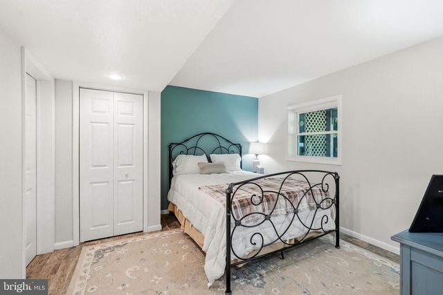 210 E MAIN ST, Moorestown, NJ 08057