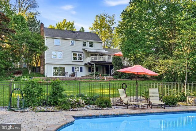 210 E MAIN ST, Moorestown, NJ 08057