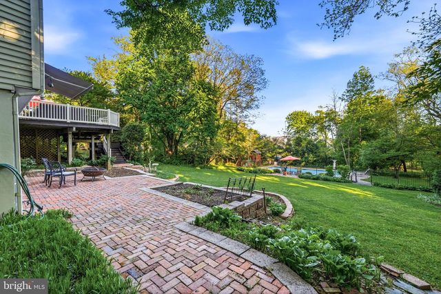 210 E MAIN ST, Moorestown, NJ 08057