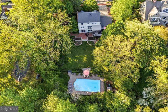 210 E MAIN ST, Moorestown, NJ 08057