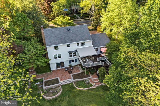 210 E MAIN ST, Moorestown, NJ 08057