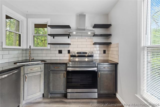 5572 Nix Road, Fayetteville, NC 28314