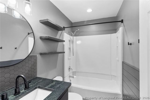5572 Nix Road, Fayetteville, NC 28314