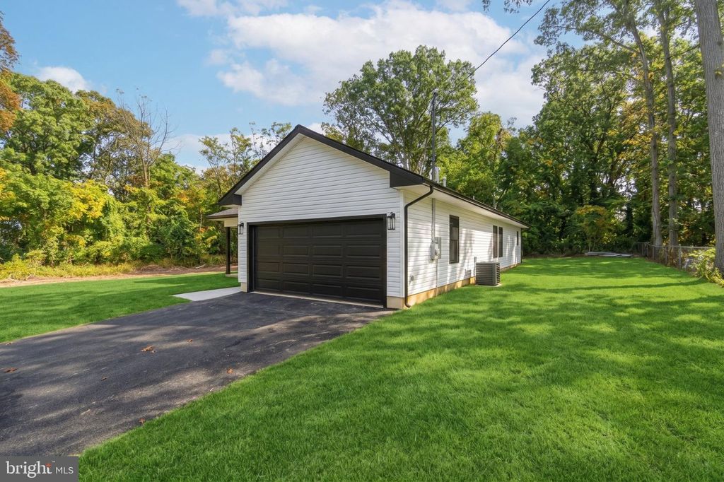 15 HILLTOP AVE, BLACKWOOD, NJ 08012 — photo 3