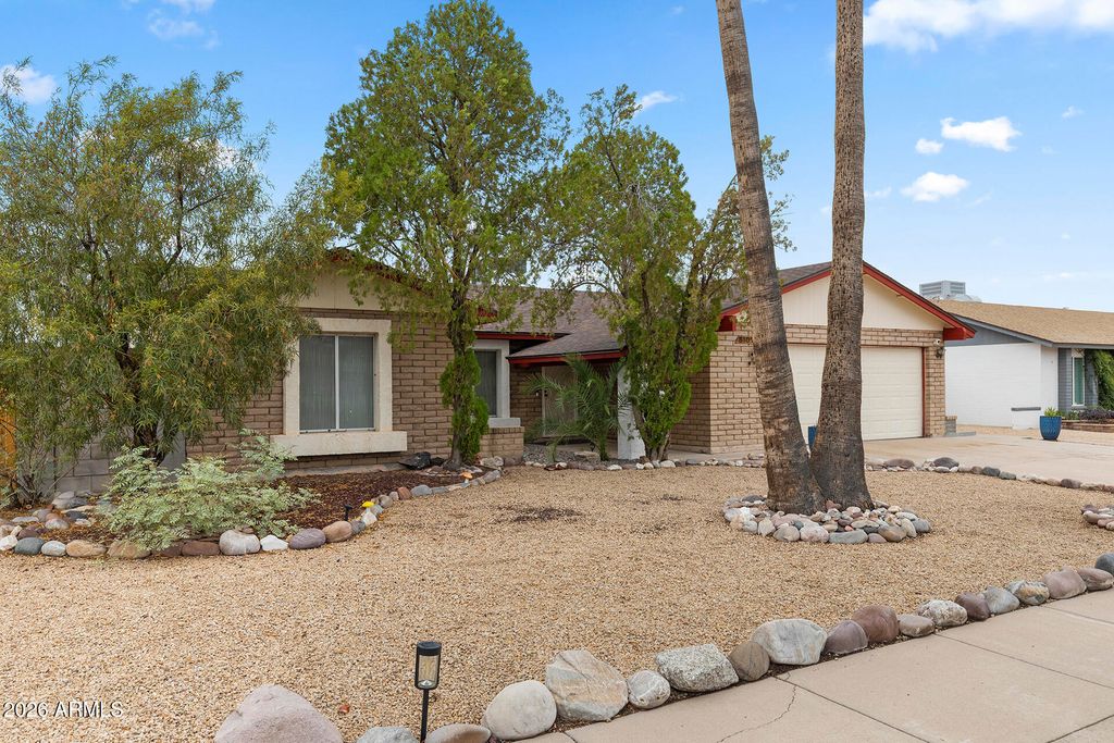 5107 W CORRINE Drive, Glendale, AZ 85304 — photo 2