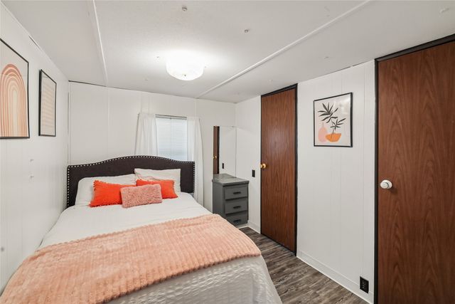 204 Eastside Lane, Montezuma, IA 50171