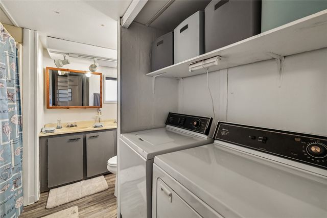 204 Eastside Lane, Montezuma, IA 50171