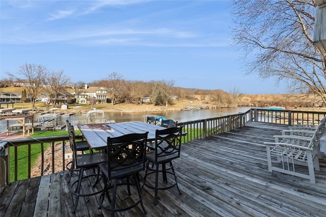 204 Eastside Lane, Montezuma, IA 50171