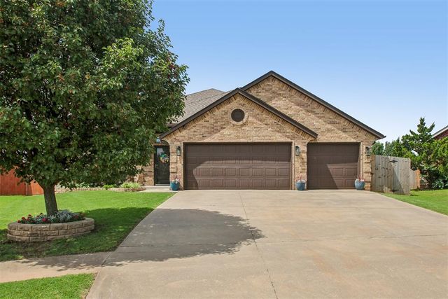 1402 Spoonwood Road, Norman, OK 73071