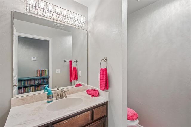 1402 Spoonwood Road, Norman, OK 73071