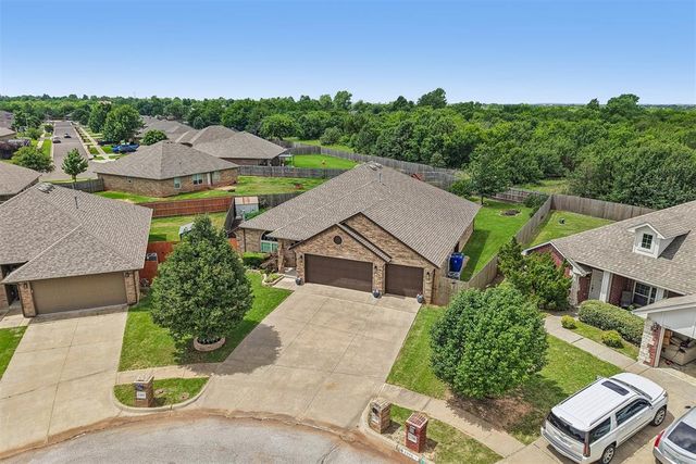 1402 Spoonwood Road, Norman, OK 73071