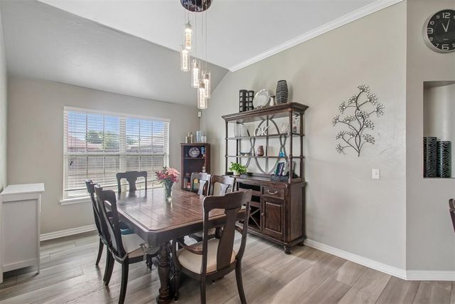 1402 Spoonwood Road, Norman, OK 73071