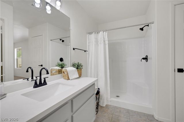 648 Moonlight Mesa Drive, Henderson, NV 89011