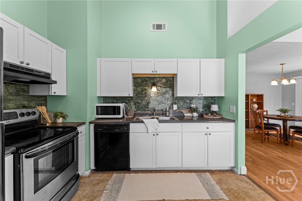 Image 13 of property listing at 103 Dogwood Circle, Rincon, GA 31326