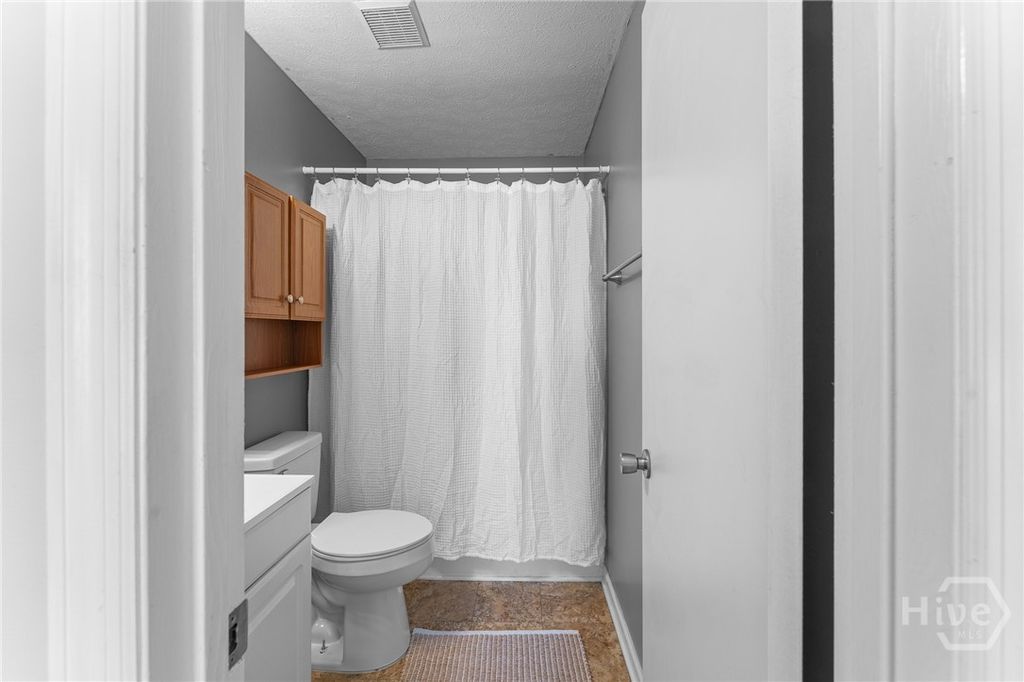 Image 20 of property listing at 103 Dogwood Circle, Rincon, GA 31326