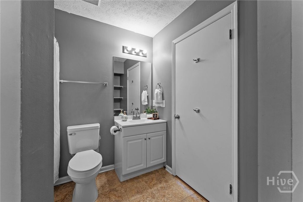 Image 26 of property listing at 103 Dogwood Circle, Rincon, GA 31326