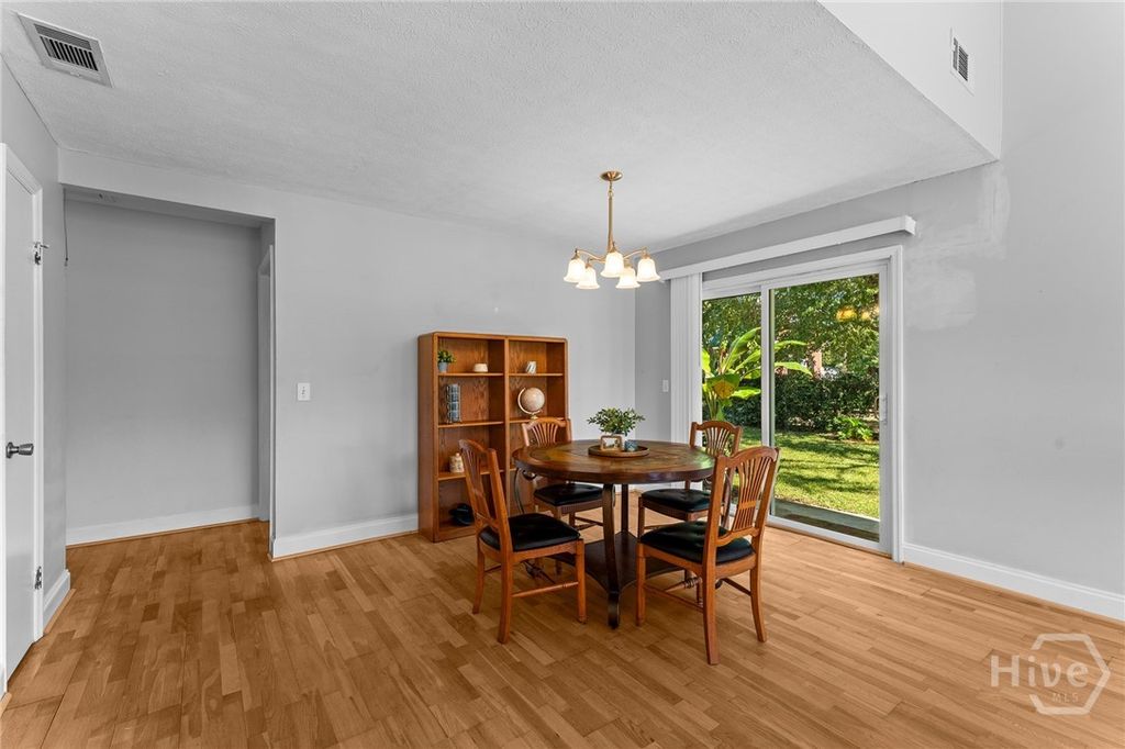 Image 9 of property listing at 103 Dogwood Circle, Rincon, GA 31326