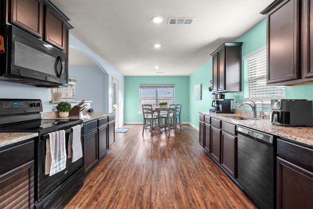 4006 Lakeview Drive, Sanger, TX 76266