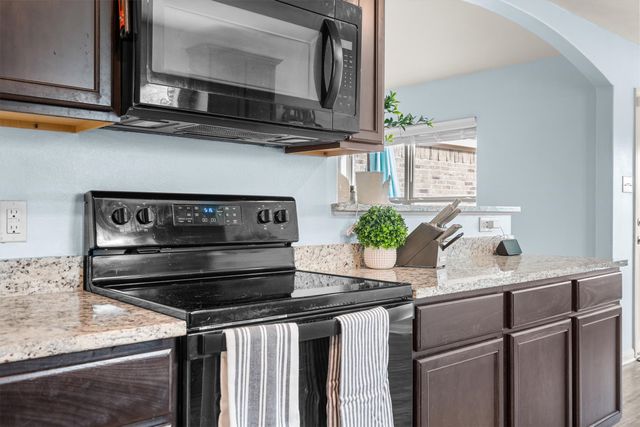 4006 Lakeview Drive, Sanger, TX 76266