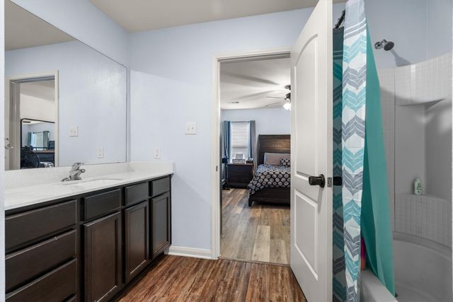 4006 Lakeview Drive, Sanger, TX 76266