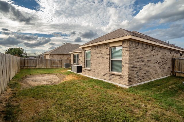 4006 Lakeview Drive, Sanger, TX 76266