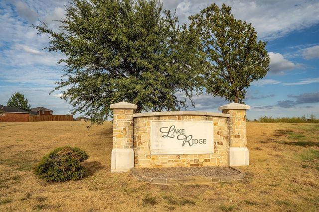 4006 Lakeview Drive, Sanger, TX 76266