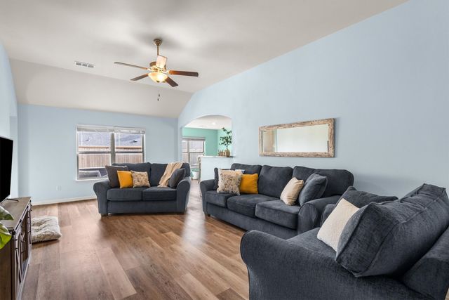 4006 Lakeview Drive, Sanger, TX 76266