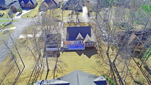 22 Ridge Lake Drive, Manning, SC 29102