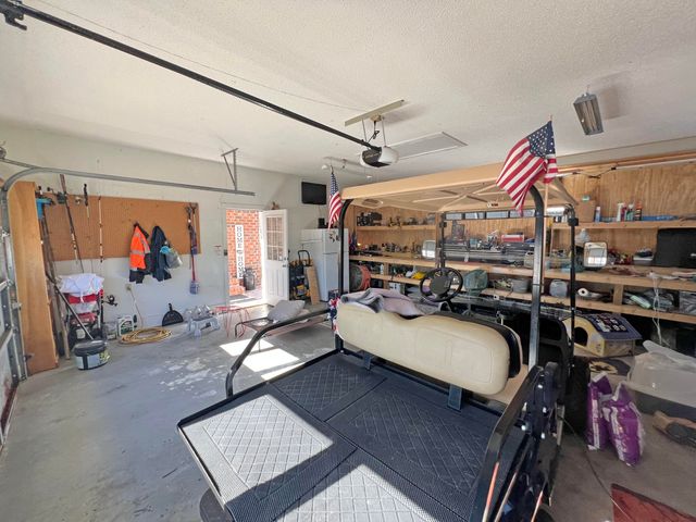 22 Ridge Lake Drive, Manning, SC 29102