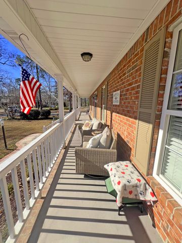 22 Ridge Lake Drive, Manning, SC 29102