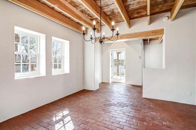 3100 Los Anayas Road NW, Albuquerque, NM 87104