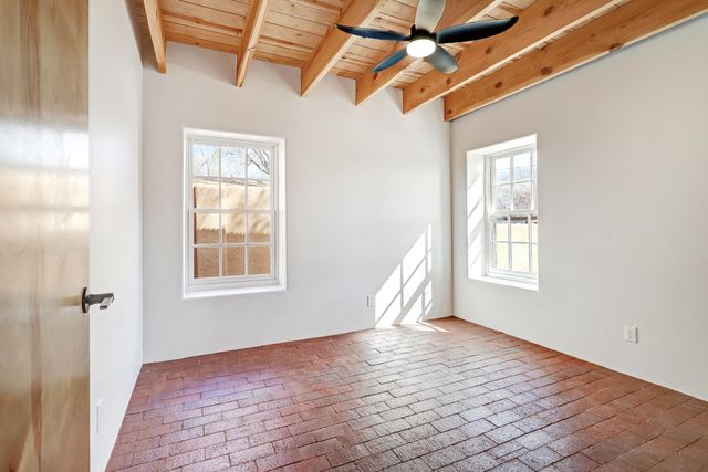 3100 Los Anayas Road NW, Albuquerque, NM 87104