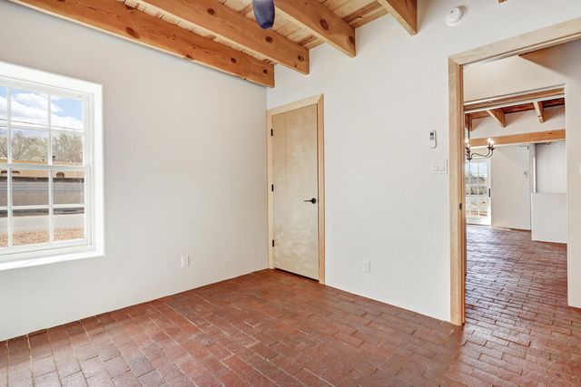 3100 Los Anayas Road NW, Albuquerque, NM 87104