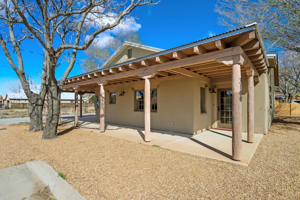 Image 1 of property listing at 3100 Los Anayas Road NW, Albuquerque, NM 87104