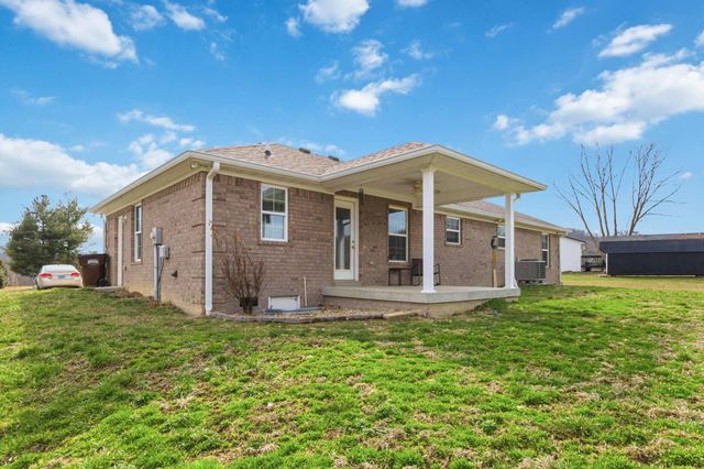 110 Fentress Spur Rd, Berea, KY 40403