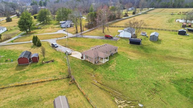110 Fentress Spur Rd, Berea, KY 40403