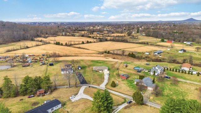 110 Fentress Spur Rd, Berea, KY 40403